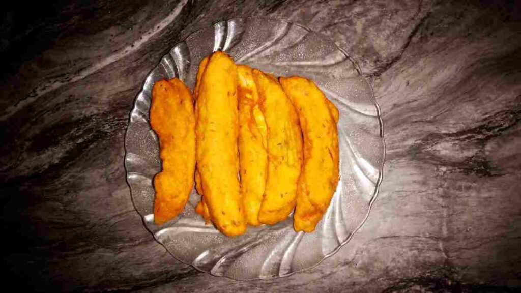  Authentic Kerala PazhamPori (banana fritters)